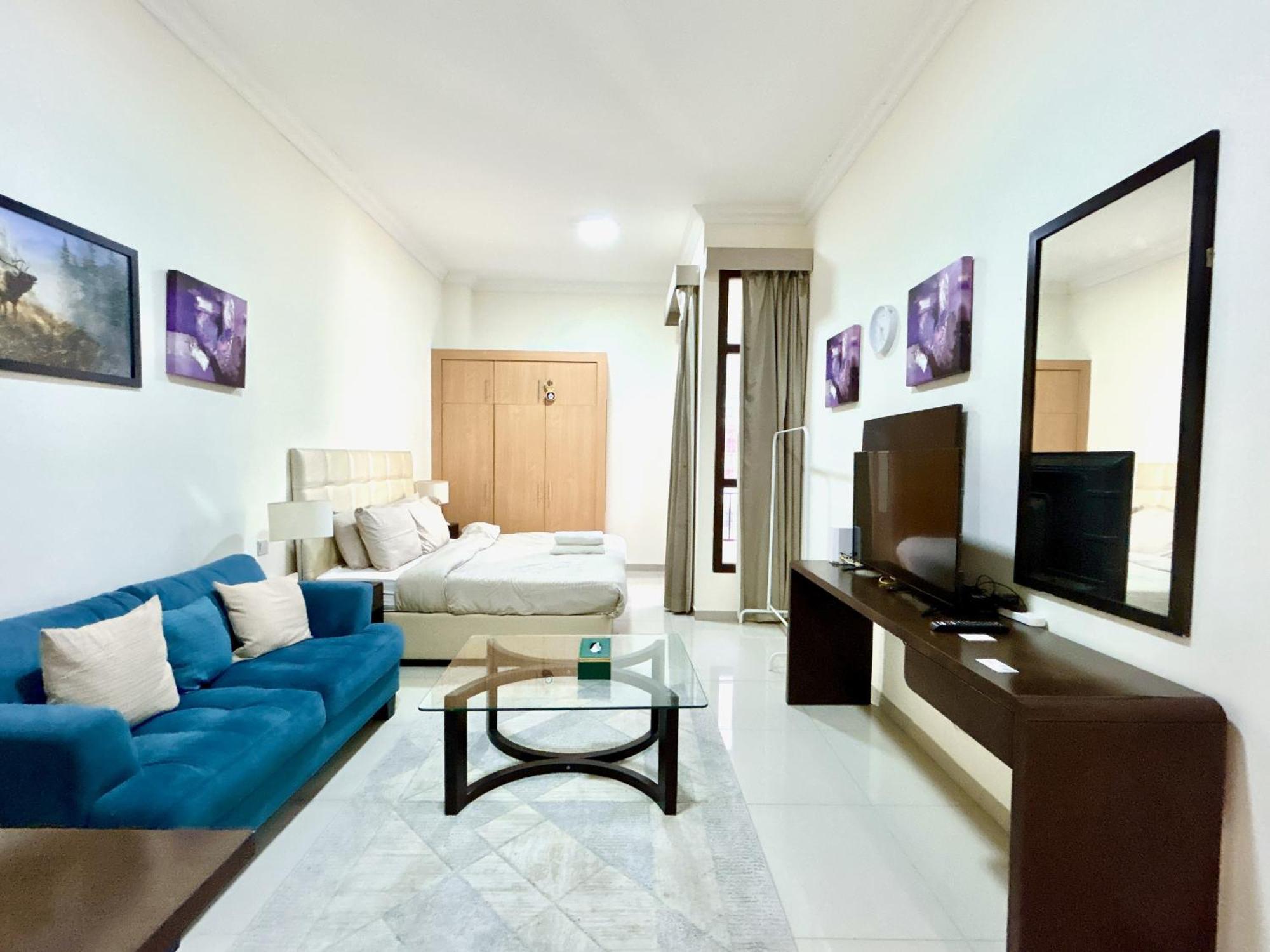 Homes2retreat - In Lincoln Park Sheffield * Dubai